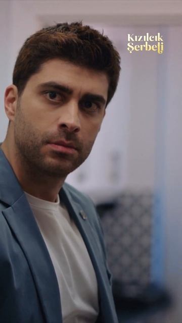 Abdullah, Fatih'i Aylin'in evinde bastı! | #KızılcıkŞerbeti смотреть онлайн
