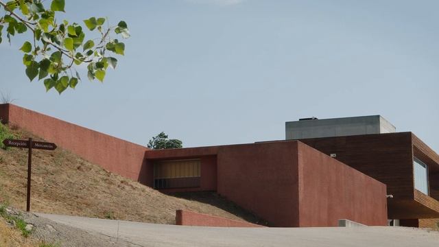 Vídeo corporativo Losada Vinos de Finca смотреть онлайн