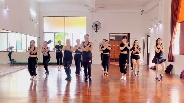 Hayya Hayya (Better Together) | FIFA World Cup 2022™ | TRANLONG | DANCEFIT | DANCEWORKOUT смотреть онлайн