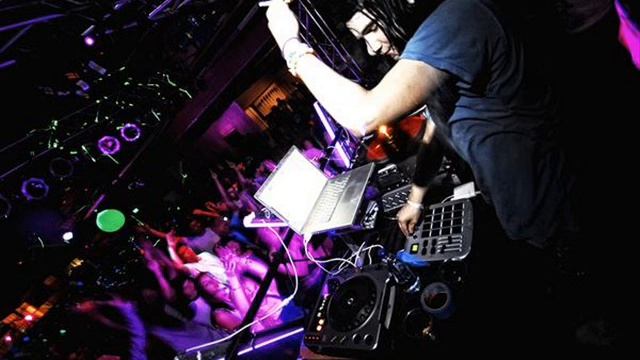 Agami Mosh & Antecedent Life -- Art Of War смотреть онлайн