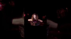 Алая ведьма