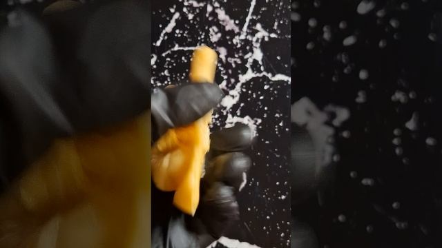 Чистка воском мужчины с России. Огромный камень на энергополе 😱 2-ой день отливаем смотреть онлайн