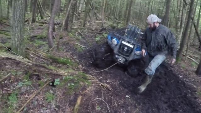 Grizzly 700 & Brute Force 750 Getting Mud On The Tires