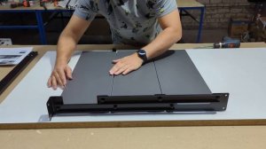 Видео сборки настенного стола полки трансформера ЭкоМодель