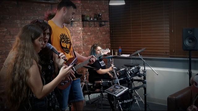 Mama Mia Group Jam - Emerge Music Academy смотреть онлайн