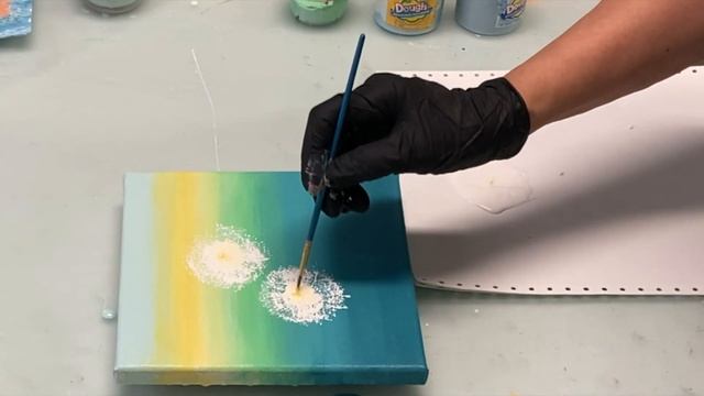 Dandelions with toilet roll? or Honeycomb cellular Shades? Easy acrylic flower painting technique. смотреть онлайн