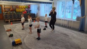 Танец повторялка «Колёсики»