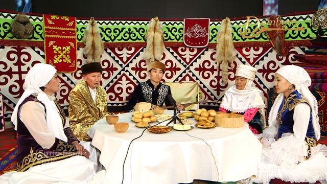 Ақынның домбыра өлеңі смотреть онлайн