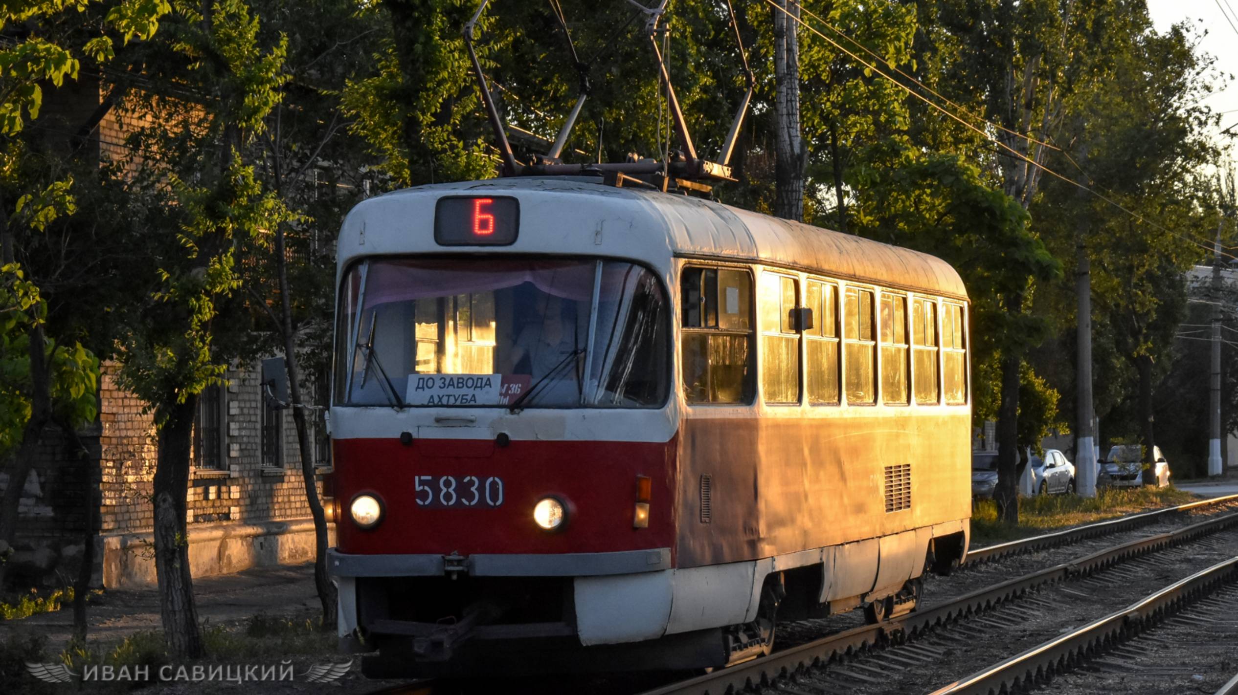 Ретро-трамвай Tatra T3SU в Волгограде смотреть онлайн
