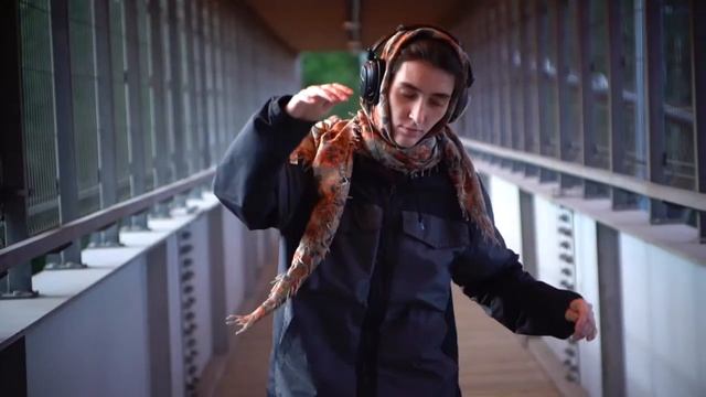 Про наушники смотреть онлайн