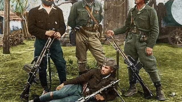 Равном гором а и шире четнички се барјак вије !!! смотреть онлайн