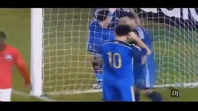 Funny footballs moment...не удачный финты в футбол смотреть онлайн
