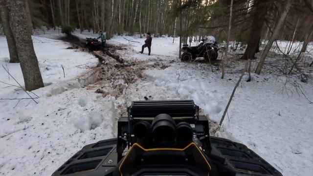 Утопили 5 миллионов рублей в болоте, еду спасать на Стелс Гепард. смотреть онлайн