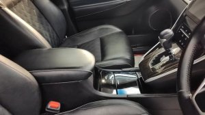 Обзор Toyota Harrier Hybrid 2015 года