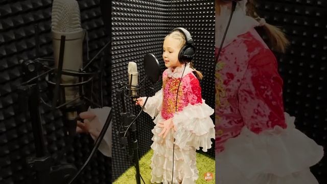 Амелия мен Айлин - Наурыз көктем смотреть онлайн