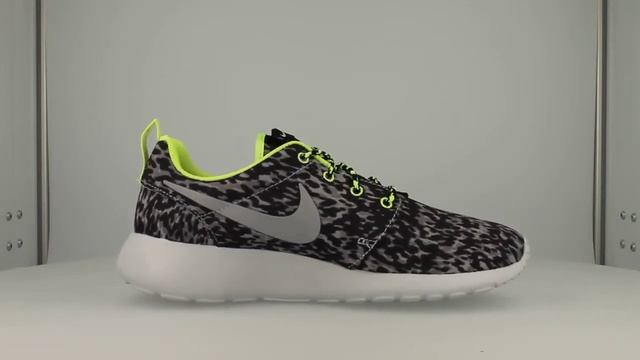 Nike Rosherun Panther print смотреть онлайн