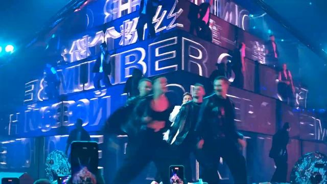 Дима Билан - 17 Number One Fan / Я твой №1 (ВТБ Арена.15 06.2024) смотреть онлайн