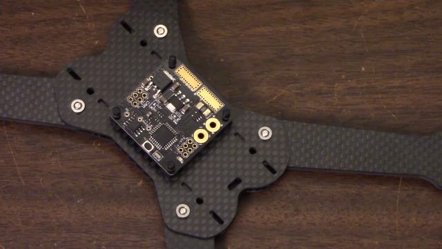 HOW TO BUILD A QUADCOPTER | AllCarbonRC Coyote | Part 1 смотреть онлайн