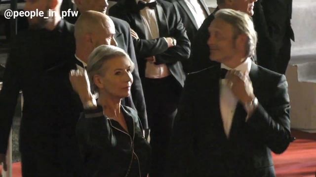 Mads Mikkelsen & Hanne Jacobsen on the red carpet @ Cannes Film Festival - 18.05.2023 смотреть онлайн