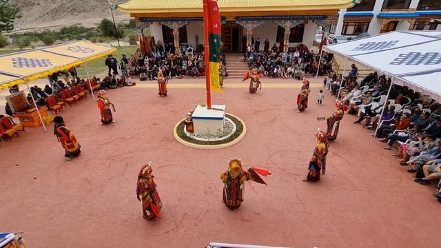 Танец Цам, танец буддийских лам в масках, монастырь Так Ток Гонпа. смотреть онлайн