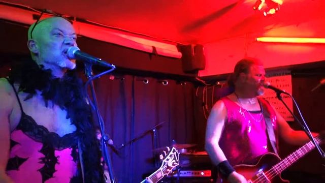 Shemales - Jag gillar killar - Club Probation, Stockholm 2013 смотреть онлайн