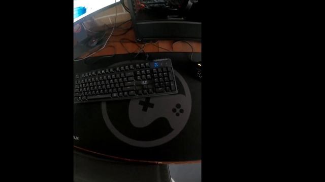 $5,500 Gaming PC setup tour to play Fortnite смотреть онлайн