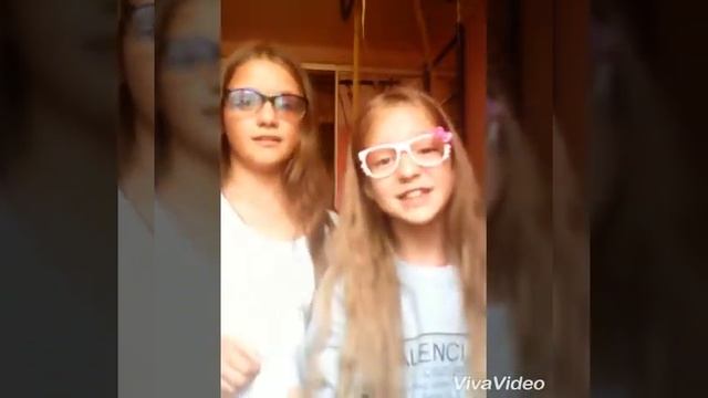 Поём песню "Тает лед " смотреть онлайн