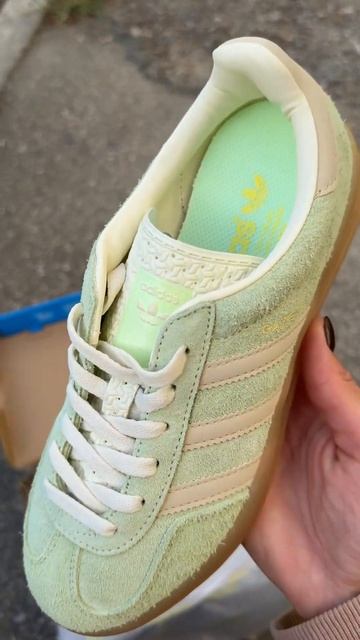 НОВИНКА!! Adidas Gazelle Indoor всего за 4990₽!! TG: kingcrosssvs смотреть онлайн