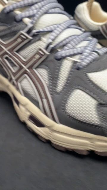 Кроссовки Asics Gel-Kahana 8 смотреть онлайн