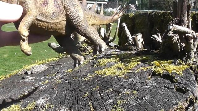 CollectA Dacentrurus Deluxe Dinosaur Model Review смотреть онлайн