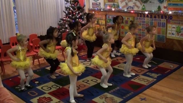 2013 Christmas Show - Ballet - Children's World 1 смотреть онлайн