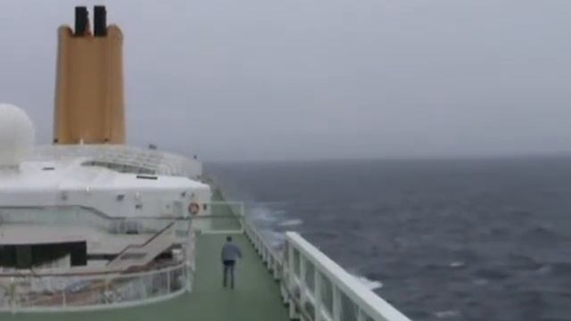 Aurora Greenland & Iceland Cruise (05) смотреть онлайн