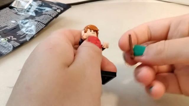 открываю пакетик минифигурок Гарри Поттер сезон 2 смотреть онлайн