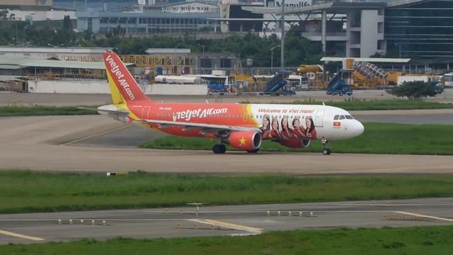 15-09-2014 A-330 Aeroflot / A-340 Cathay One World смотреть онлайн