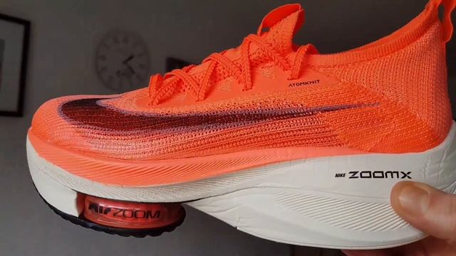 Alphafly Next% Mango Citron unboxing смотреть онлайн