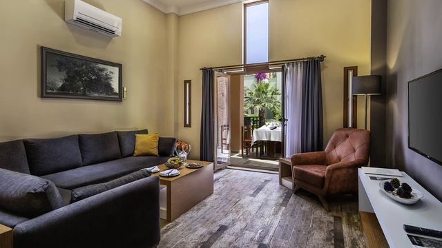 Vonresort Golden Beach смотреть онлайн