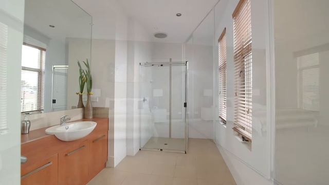 Real Estate SA - 22 Rosella Street, Mawson Lakes presented by Frank Franze from REAL смотреть онлайн