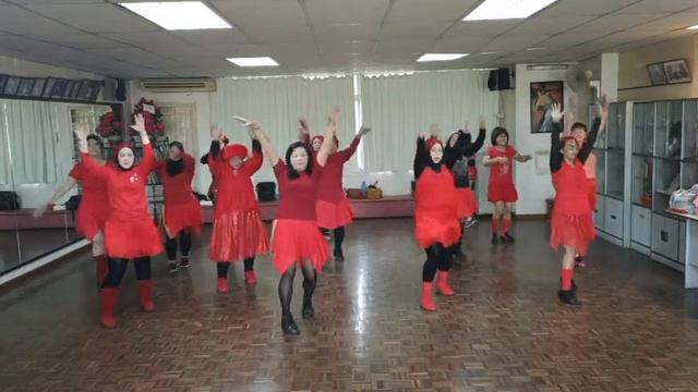 SHI LIAN ZEN XIAN LIAN MENG LINE DANCE смотреть онлайн