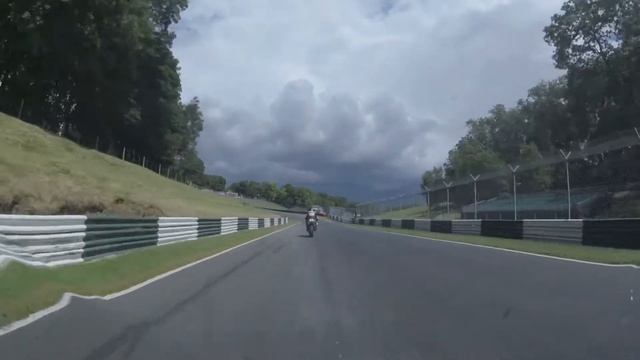 Aprilia RSV Mille gen 1 at Cadwell Park CRMC test day/Classic bike track day смотреть онлайн