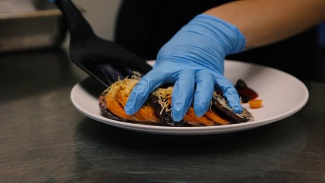 Delicious Duck - M.Chagall Restaurant Narva смотреть онлайн