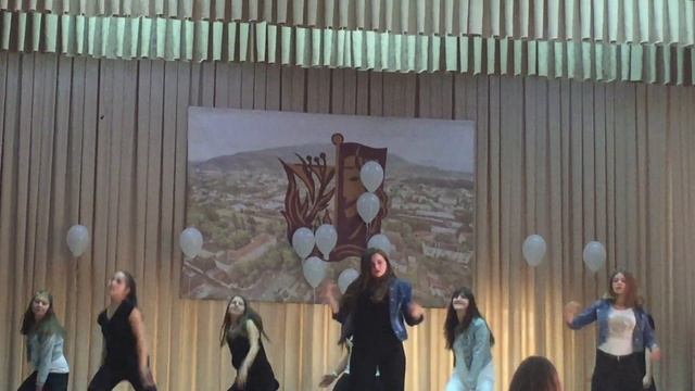 Танець бомба 💥💥 смотреть онлайн