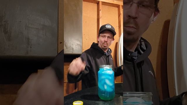 mixing 99 sour apples with blue calypso. смотреть онлайн