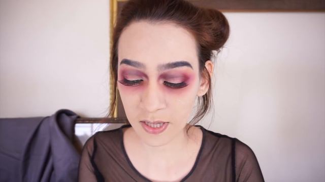 Vampire Look ♥︎ Halloween Makeup แวมไพร์หรือผีเอ็กซอซิส ? | Melanie смотреть онлайн