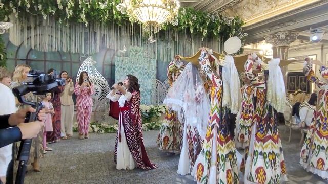 Iroda Dilroz 🌸 Kelin Salom 🕊 #kelinsalom #toylarimiz #folksong #folkmusic #uzbekistan