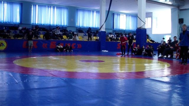 Первенство ЮФО по борьбе на поясах среди юниоров и юниорок 18-20 лет 21-23.02.2025 г. Алушта-9а смотреть онлайн