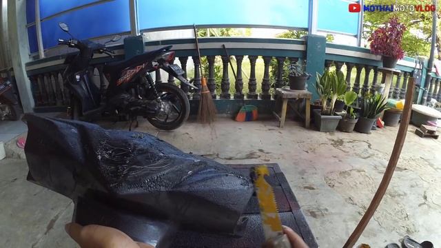 Cara Merontokan Cat Pada Body Motor Plastik