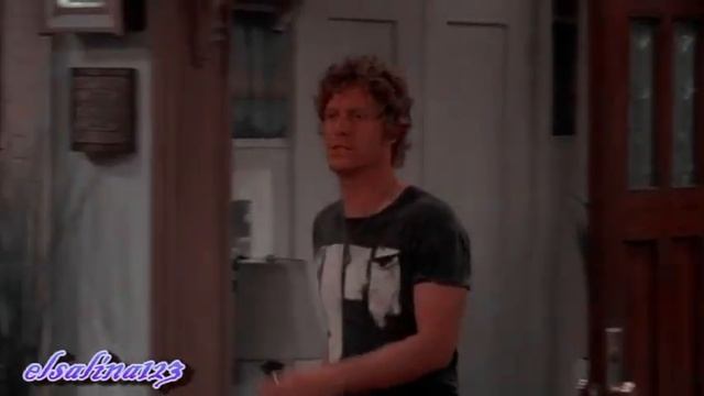 ERIC SHEFFER STEVENS LOVE HURTS смотреть онлайн