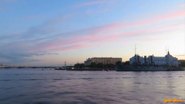 Вечерний Троицкий Мост и Аврора [Time Lapse] смотреть онлайн