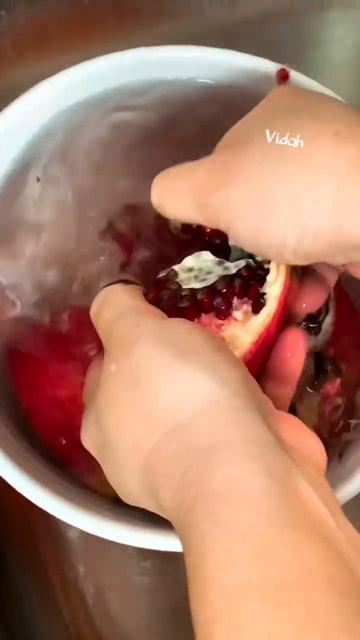 How To Peel A Pomegranate