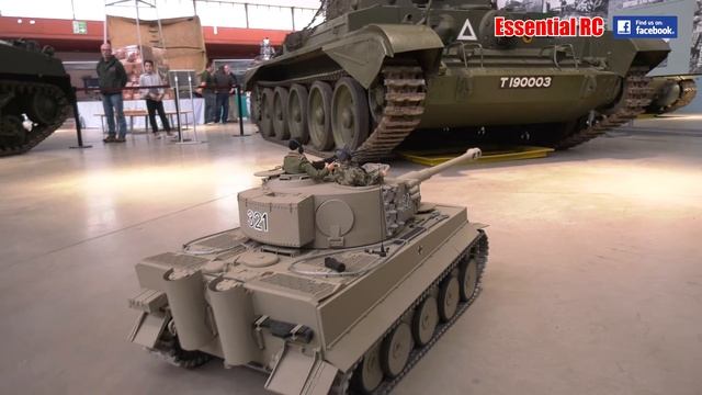 GIANT RC TIGER 1 TANK 1:6 SCALE (ARMORTEK) at BOVINGTON TANK MUSEUM [UltraHD & 4K] смотреть онлайн